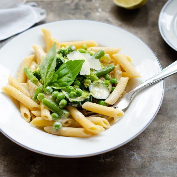 Citromos-tejszínes zöldséges penne